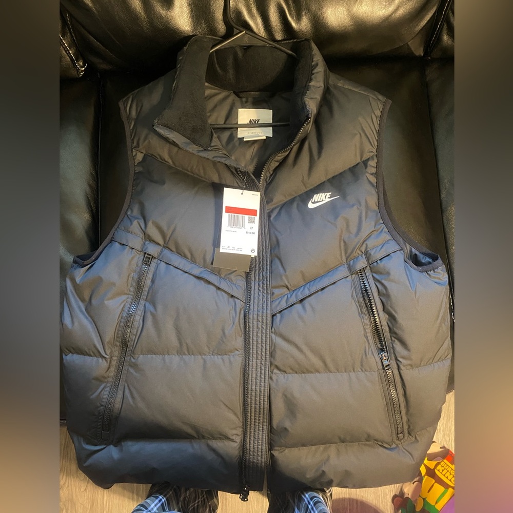 Men’s Large NIKE STORM-FIT VEST BLACK